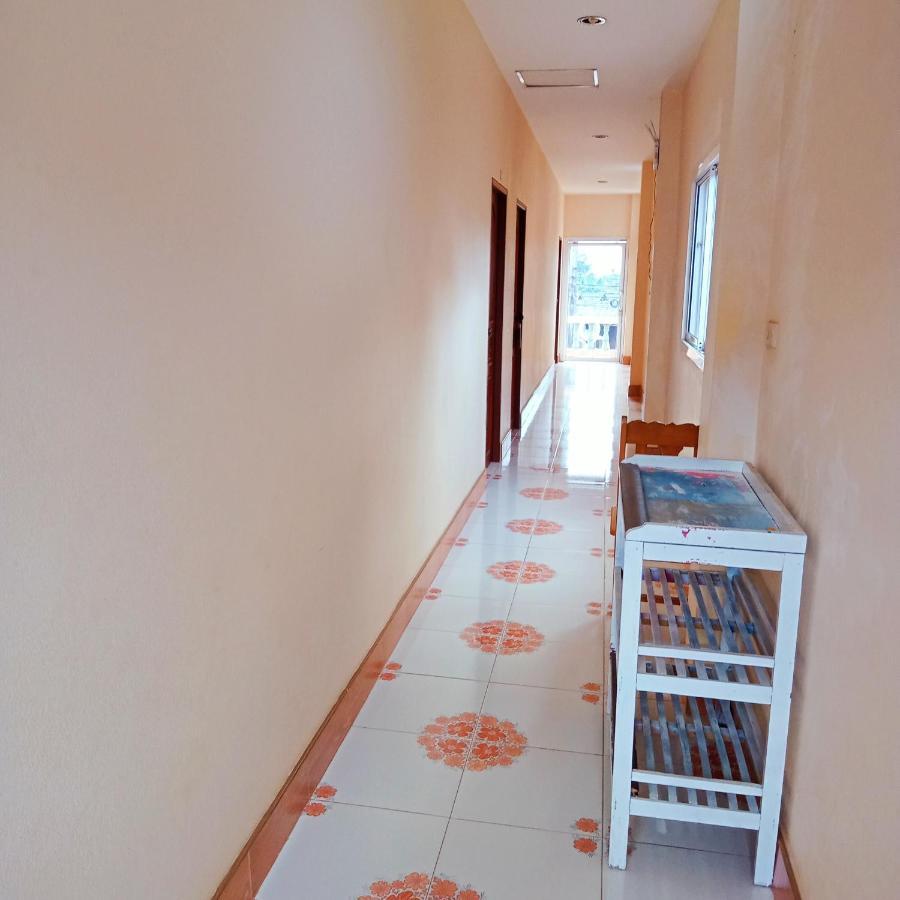 Lanta Orange House Hostel Ko Lanta Kültér fotó